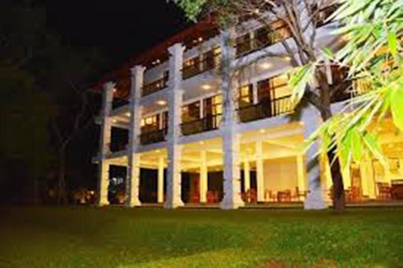 Diya Dahara Lake Resort Yala Exterior foto